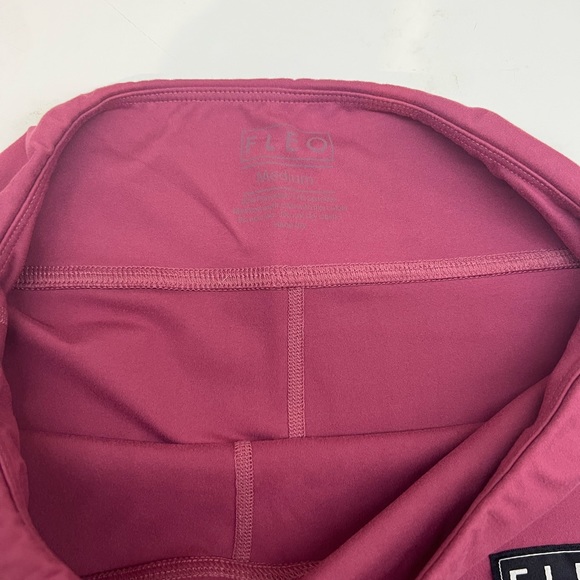 Fleo shorts small - Picture 2 of 3